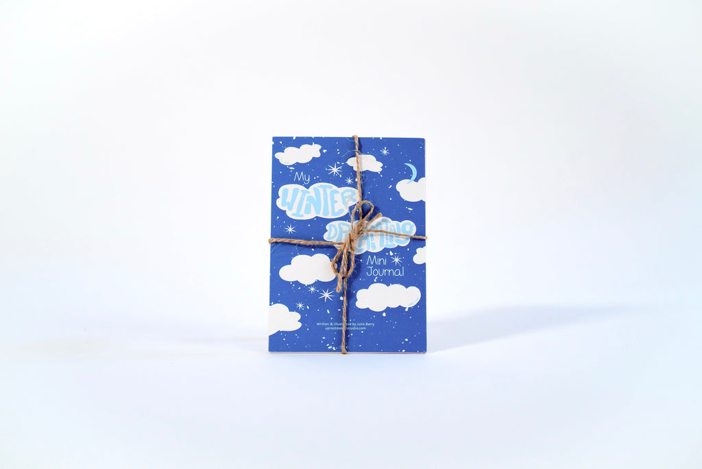 Winter Light Candle Relaxation Set: "New Beginnings" Scented Candle (Champagne, Apple Blossom & Neroli), Meditation Card + Mindfulness Journal (Winter Dreaming)