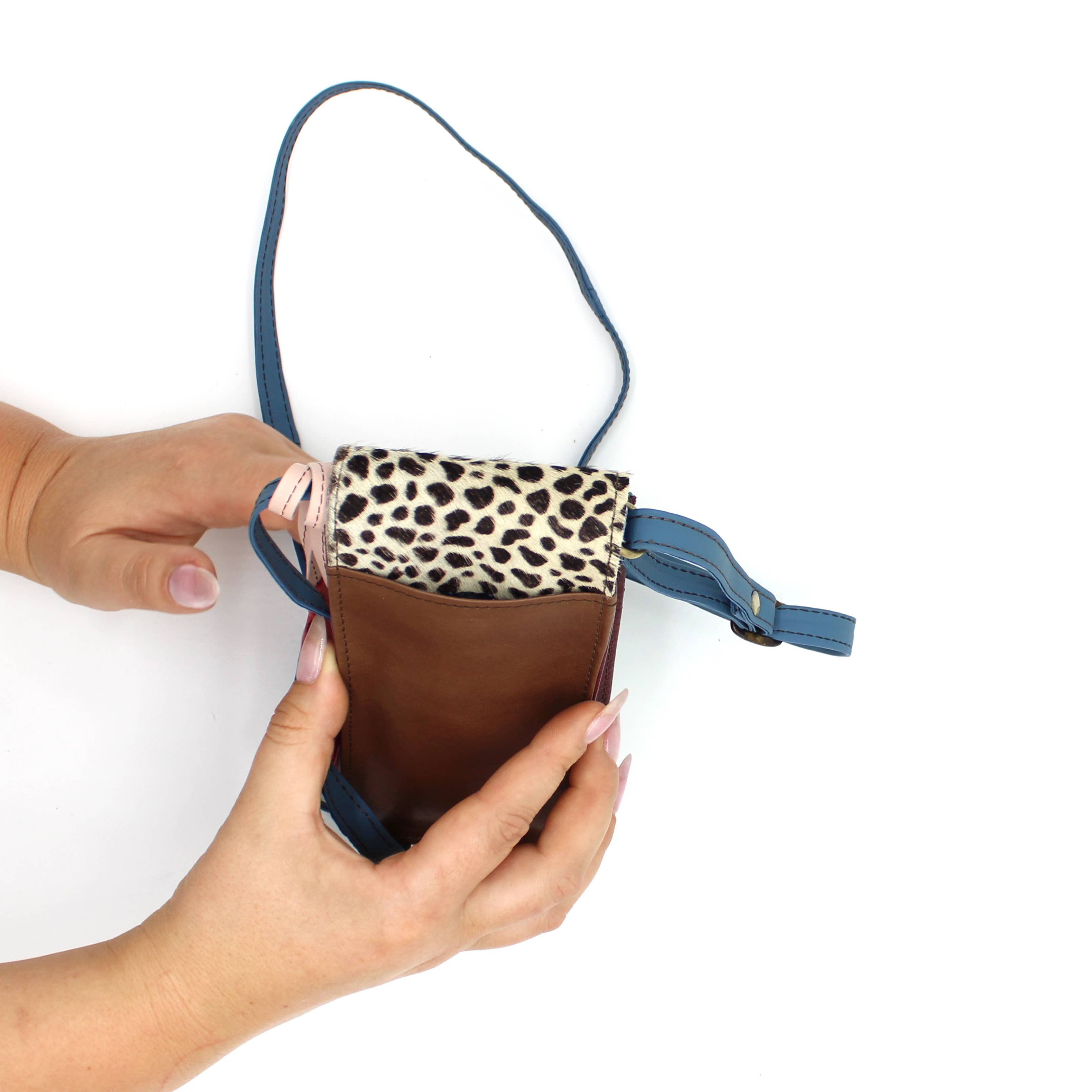 Soruka Erin Print · Leather Phone bag