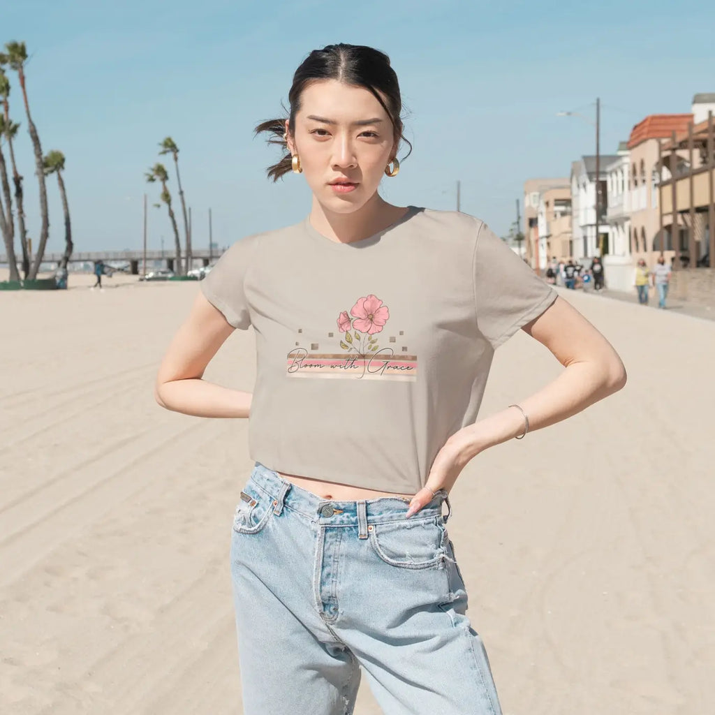 Bloom Floral Flowy Cropped Tee – Eco Friendly - Dipaliz