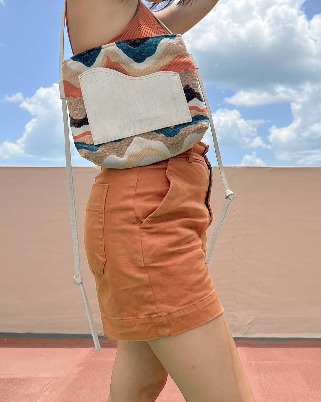Yabisi Montañita Crossbody - Sand & Winikunka